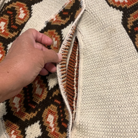 Vintage 1960-70’s Sturbridge Native American Cream Pattern Cape Buttons SzMedium - Picture 5 of 13